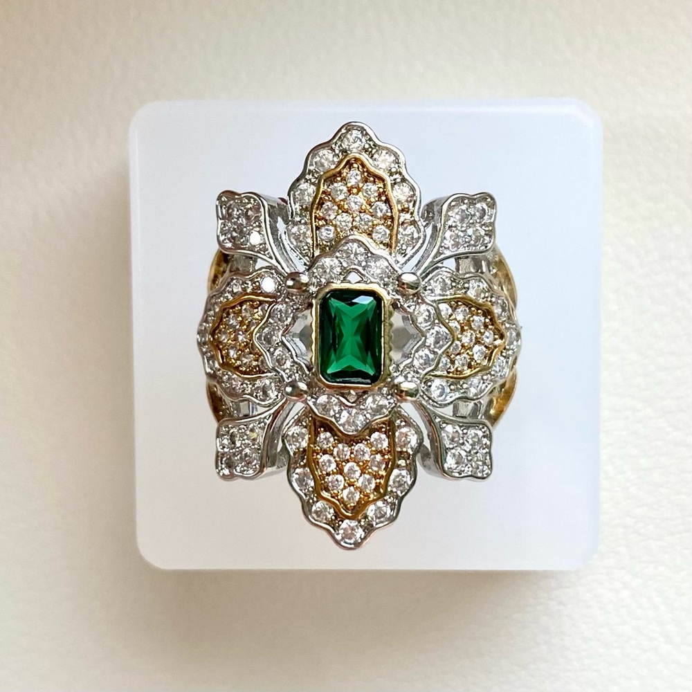 Emerald Green Floral Statement Ring - Gold & Silver Tone